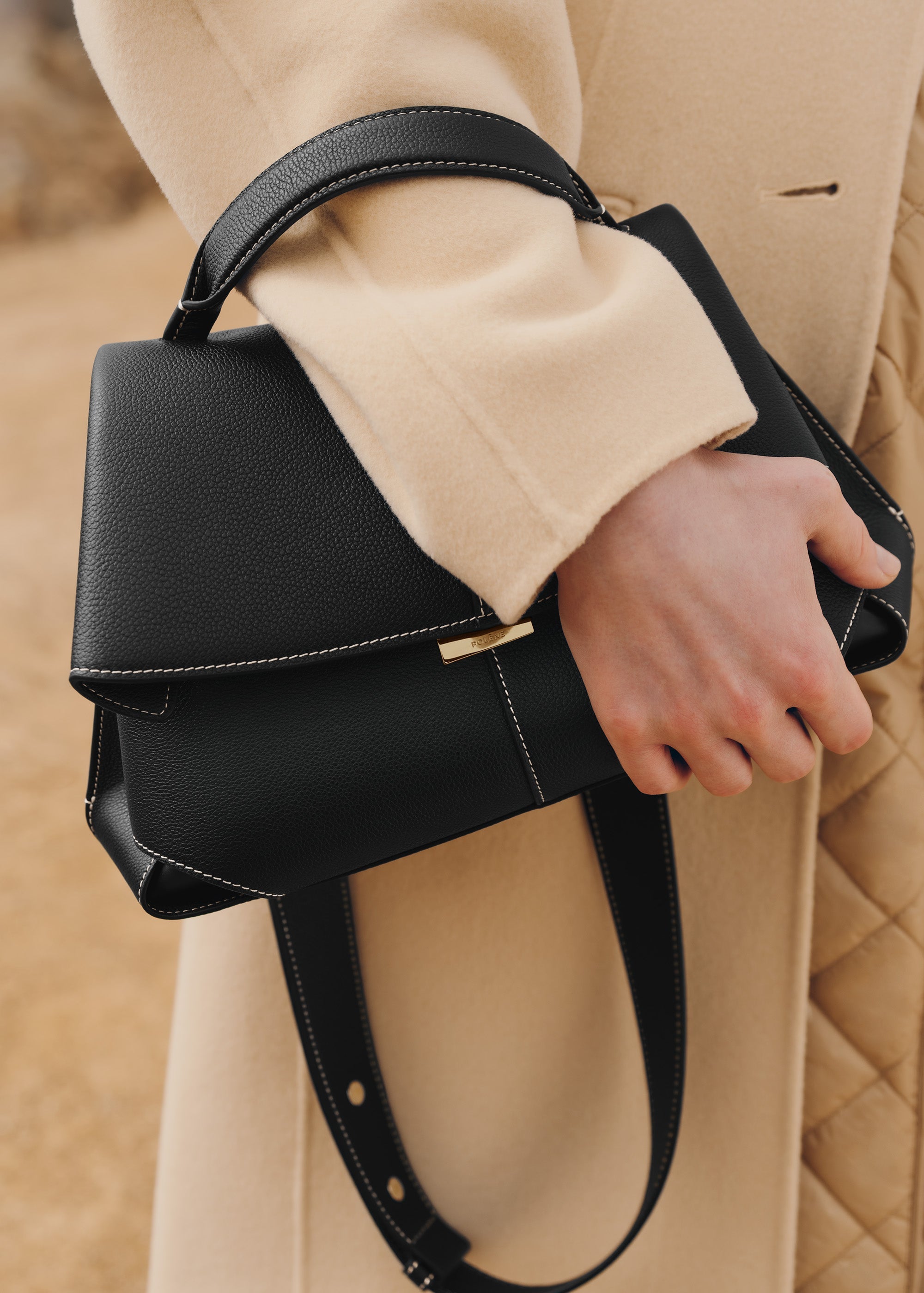Mokki - Noir Coutures Ecrues Grainé
